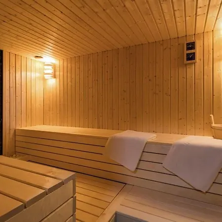 Taboo & - 42 M2 Pool & Wellness 别墅