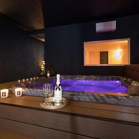 Taboo & - 42 M2 Pool & Wellness 别墅 *