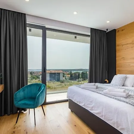 Villa Taboo & - 42 M2 Pool & Wellness Medulin