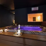 Taboo & - 42 M2 Pool & Wellness Villa *