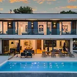Taboo & - 42 M2 Pool & Wellness