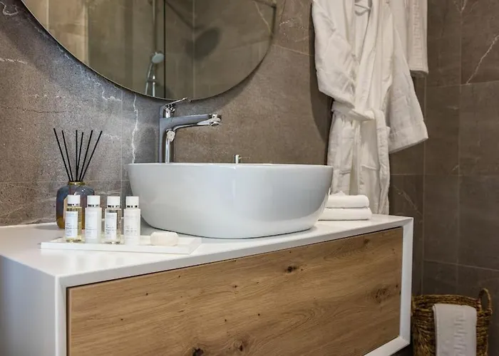 Taboo & - 42 M2 Pool & Wellness Villa *